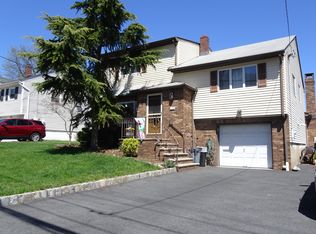 112 Greglawn Dr, Clifton, NJ 07013