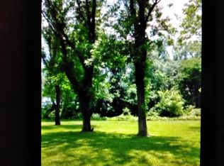 1604 Mahoney St #1600, Eldorado, IL 62930