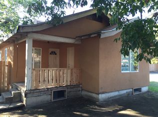 1033 N Leslie St, Visalia, CA 93291
