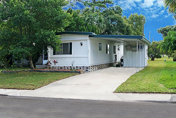 1st image of 20 Royal Palm Cir