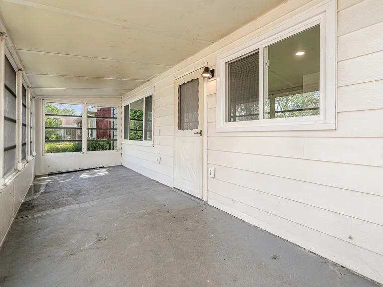 4363 Allen Dr — Photo 40