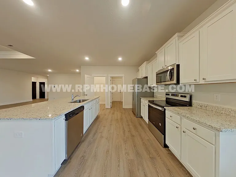 2429 Dakota Way — Photo 4