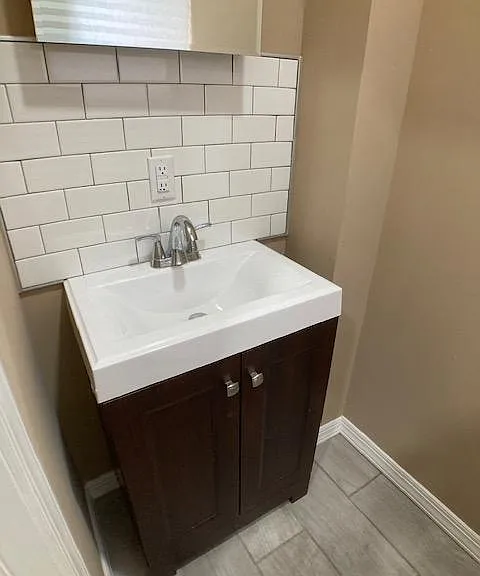 4523 Parrish St — Photo 39