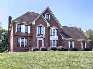 130 Foxfire Ln, Lewisberry, PA 17339