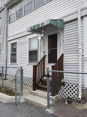 2nd image of 61 Lincoln St #1