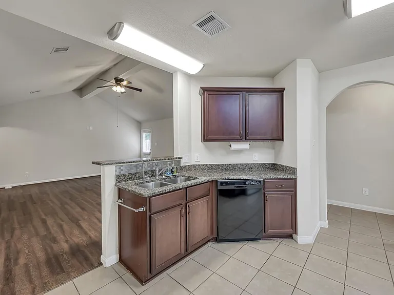 7527 Fettle Ln — Photo 8