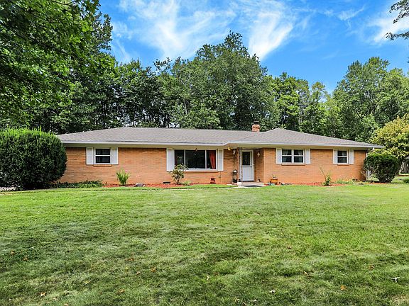 5th image of 8720 Johns Dr