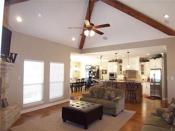 3rd image of 533 Benelli Dr