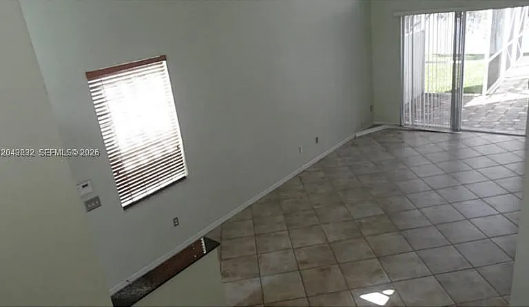 15341 NW 4th St — Photo 37