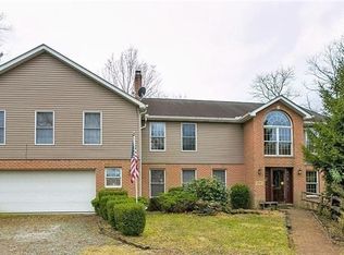 3026 Stewartsville Hollow Rd, White Oak, PA 15131