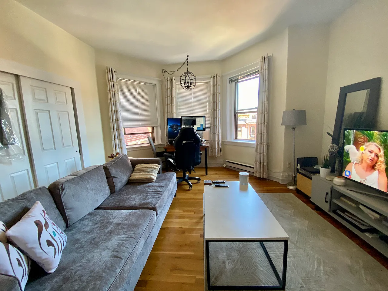 1 bed, 550 sqft, $3,200 — Photo 3
