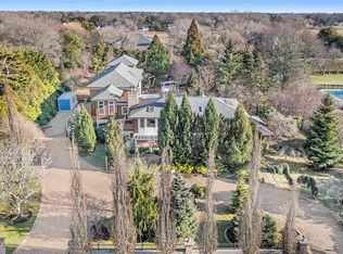 42 Tanners Neck Lane, Westhampton, NY 11977