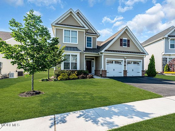 3rd image of 27 Flagstone Court