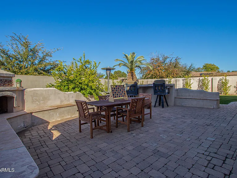 885 W Palo Brea Dr — Photo 61