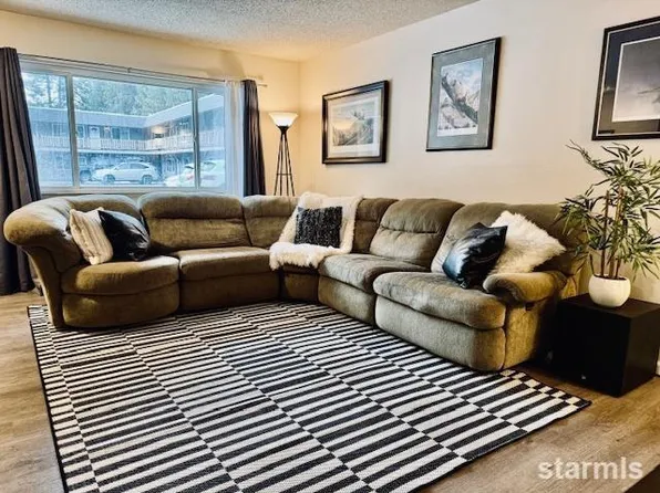 1223 Bonanza Ave APT 7, South Lake Tahoe, CA 96150