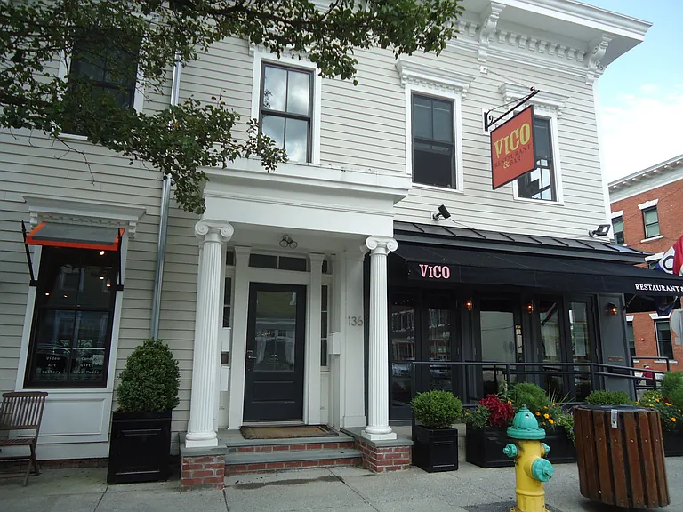 136 Warren St #3 — Photo 13