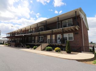 948 Paget Dr APT F, Ephrata, PA 17522