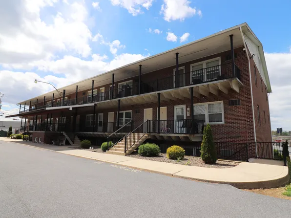 948 Paget Dr APT F, Ephrata, PA 17522