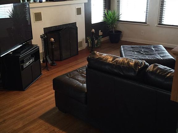Living Room - Fireplace