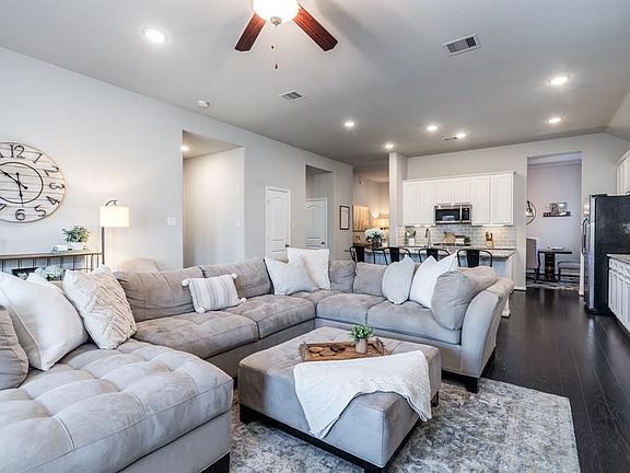 4th image of 23607 Monte Lago Lane