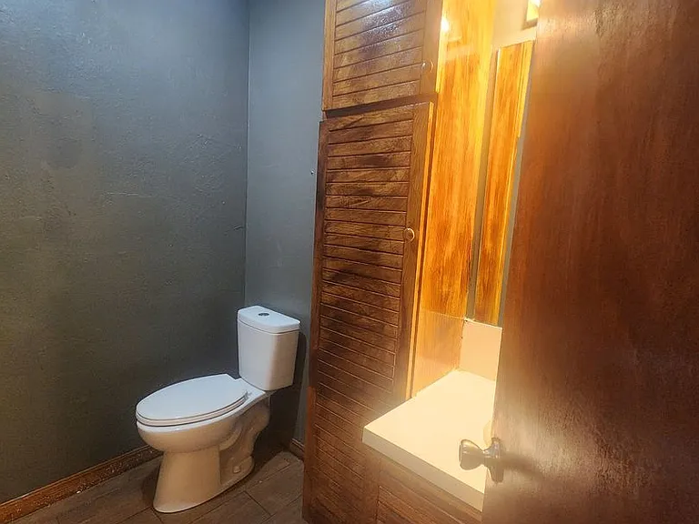 1811 Brookside Dr — Photo 15