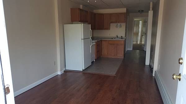 2nd image of 15 Depot St APT 6
