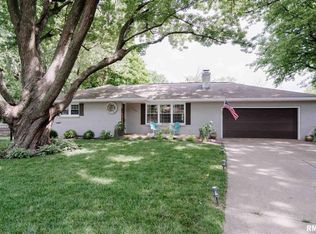 5740 N Woodlawn Ct, Peoria, IL