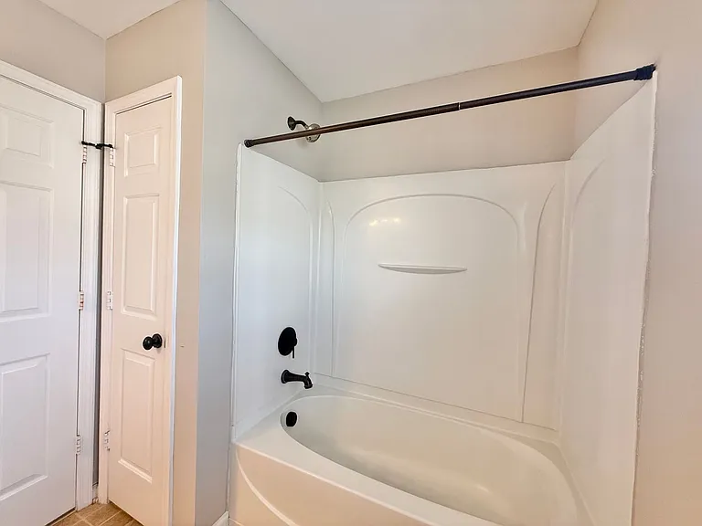 6016 Namozine Ct — Photo 22