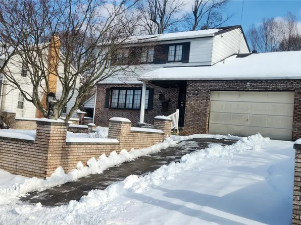 755 Massachusetts St, Ellwood City, PA 16117