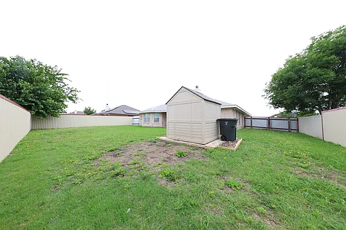 2806 Hydrangea Ave Photo 1