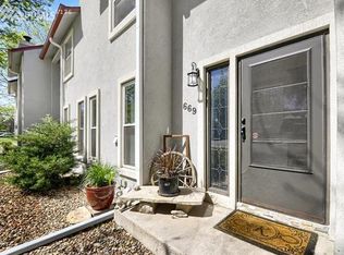 669 Shooks Ln, Colorado Springs, CO 80903