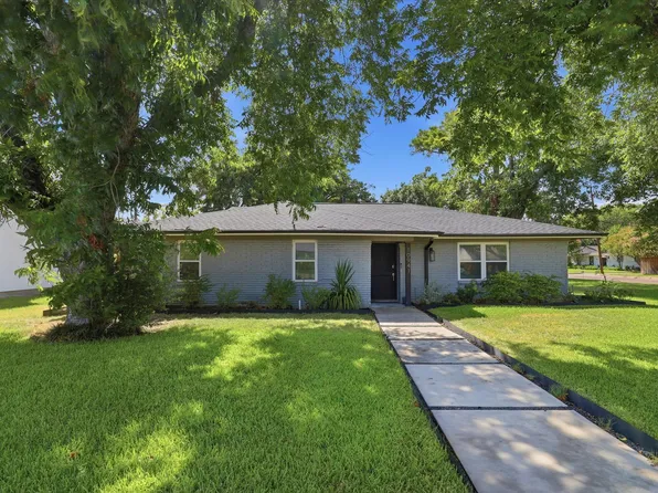 10941 Beauty Ln, Dallas, TX 75229