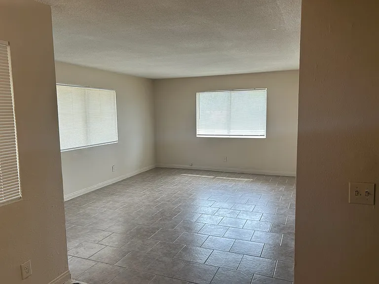 41618 Marine Dr #41620 — Photo 12