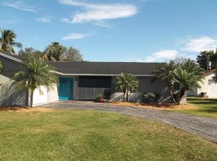 809 NE 2nd St, Belle Glade, FL 33430