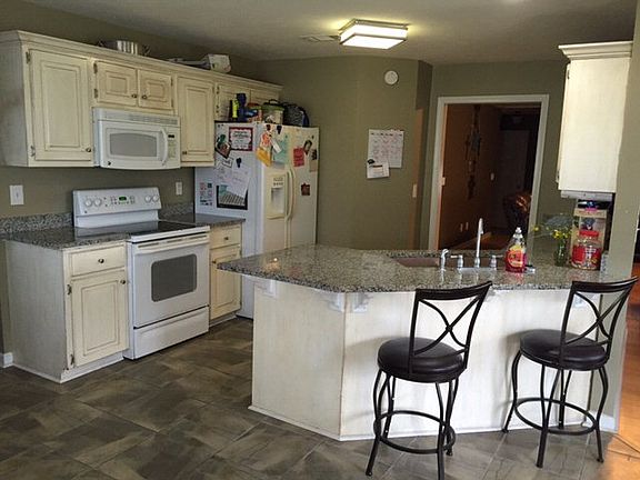 5th image of 606 Kyra Dr