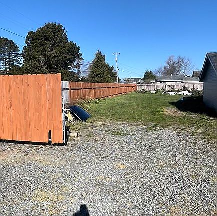 4th image of 1735 Lunsford Ave