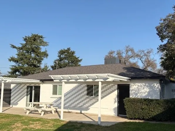 520 Sunnyside Ave #A, Modesto, CA 95355