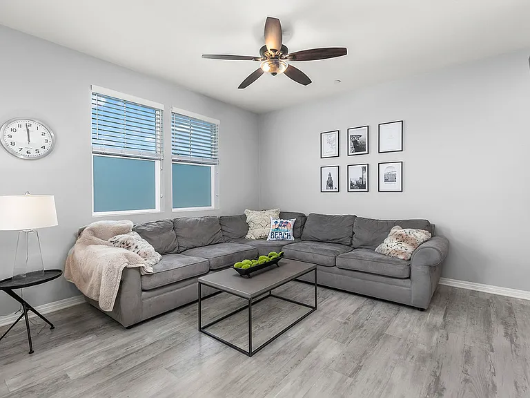 502 Lark Way — Photo 1