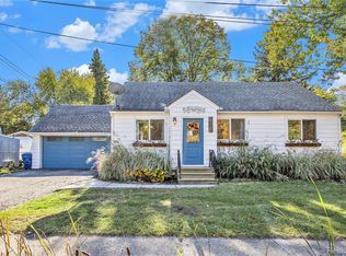 4781 Cass Elizabeth Rd, Waterford, MI 48327