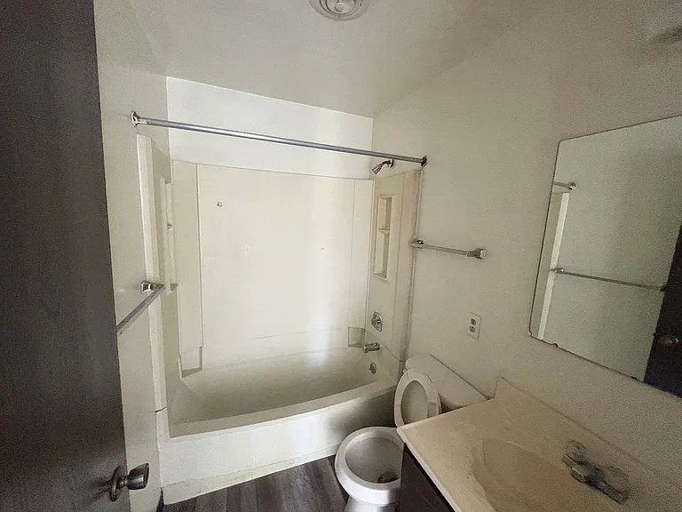 570 Miller Ave — Photo 17