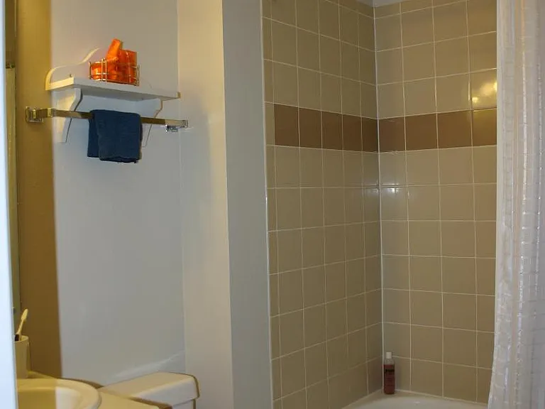 1300 Iris St #210 — Photo 18
