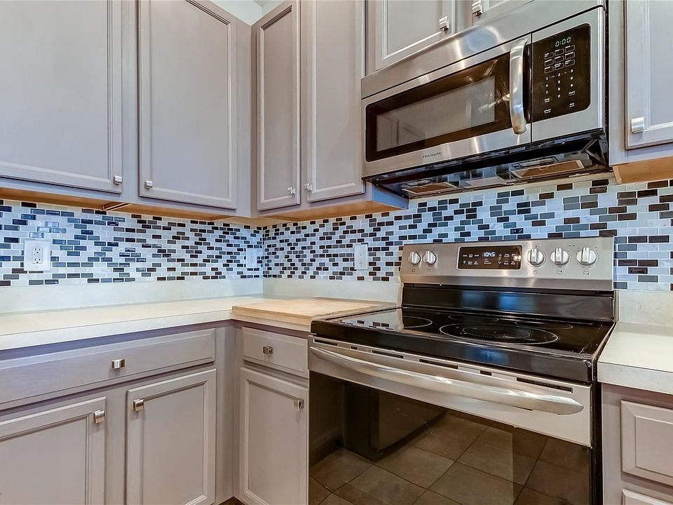 1st image of 10734R Pictorial Park Dr