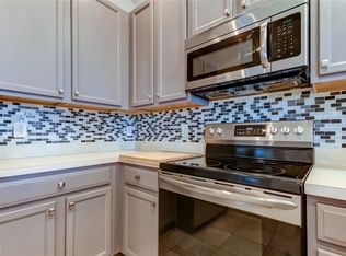 10734R Pictorial Park Dr, Tampa, FL 33647