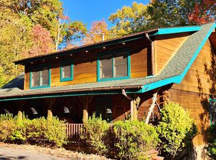 80 Waters Cove Rd, Candler, NC 28715