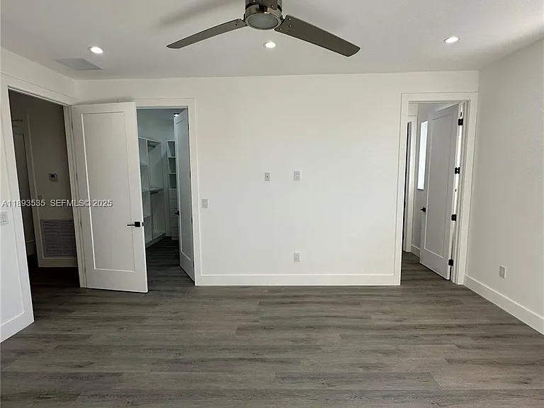 4625 SW 32nd Ave — Photo 8