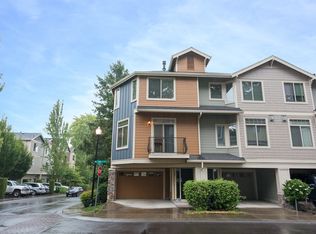 405 NE Tork Pl, Hillsboro, OR 97006