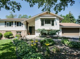 1935 Noble Dr N, Minneapolis, MN 55422