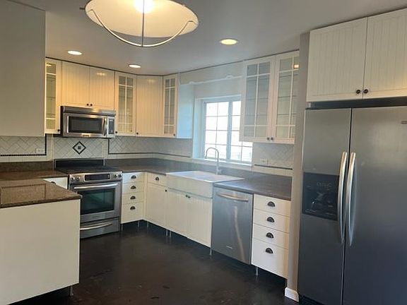 2nd image of 1611 Liberty St #19-5