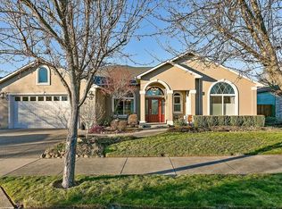 923 Saint Andrews Way, Eagle Pt, OR 97524