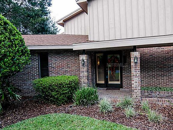 3rd image of 2304 Woodley Ave